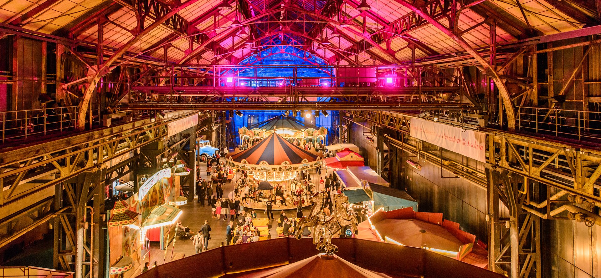 Historischer Jahrmacht Veranstaltung in der Jahrhunderthalle Bochum
